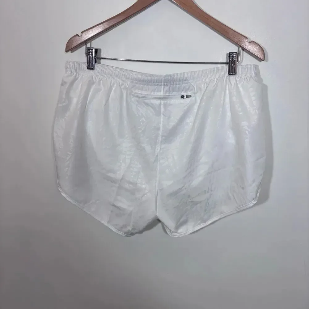 2 Pairs of Nike Tempo Women’s Lined Running Shorts XL NWT NEW Gray White